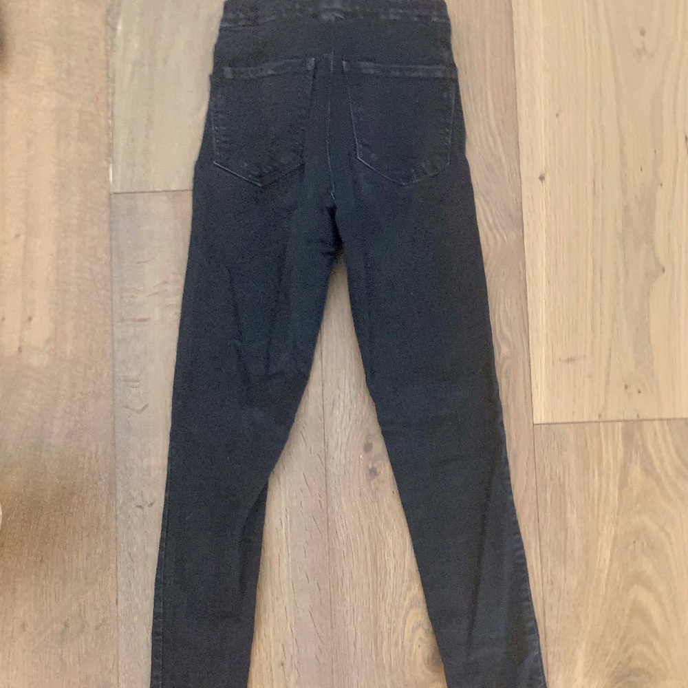 Topshop "JONI" black stretch jeans. Size 25.